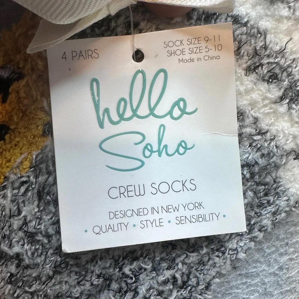 Hello Soho Crew Socks Womens 9-11 Grey Smiley Face Fuzzy Soft 1-Pack New